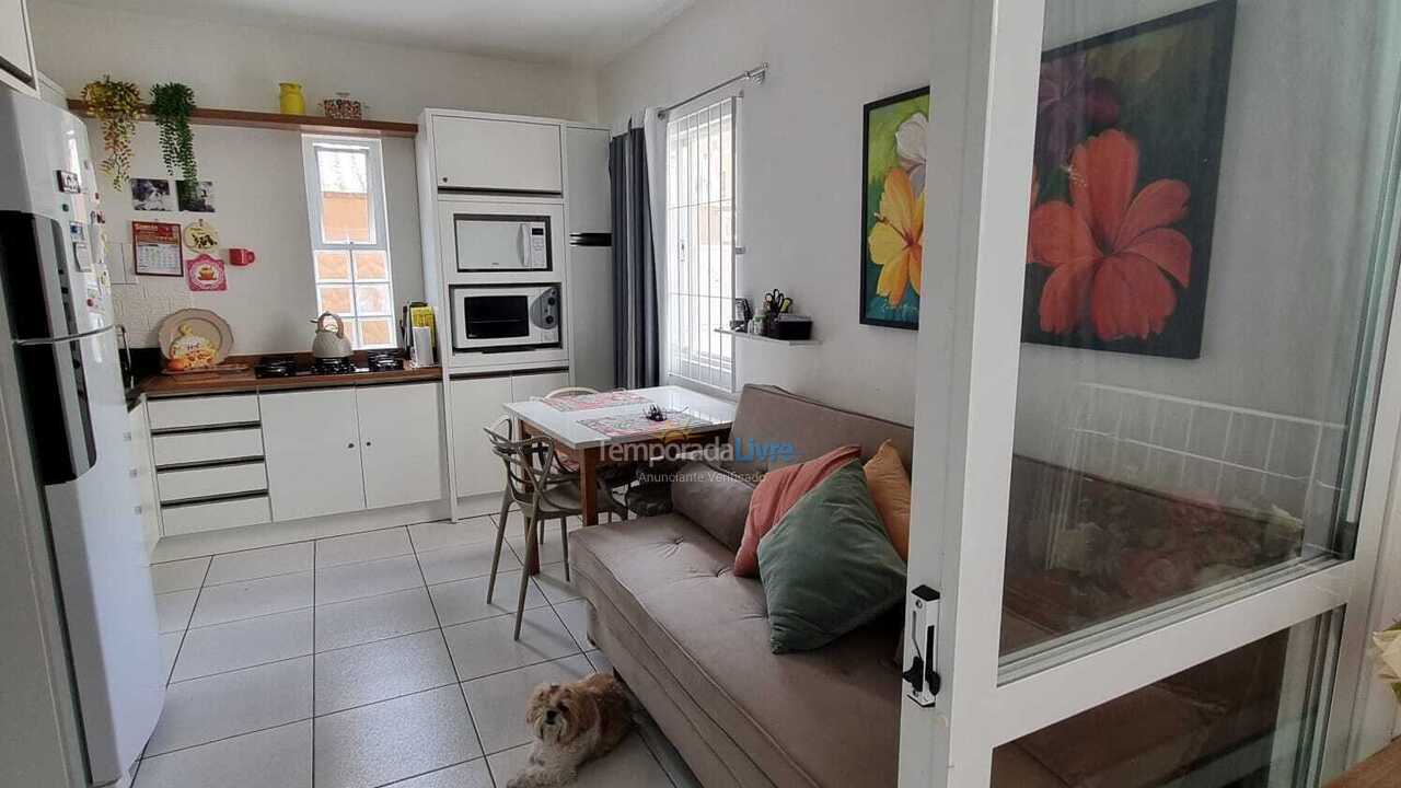 Apartamento para alquiler de vacaciones em Itapema (Centro)