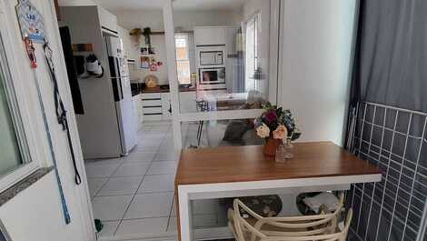 🏖️ APARTAMENTO EN PLANTA BAJA – ALQUILER DE TEMPORADA EN ITAPEMA 🌊