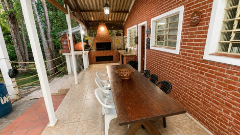 CHÁCARA MOGI DAS CRUZES, COM PISCINA, HIDROMASSAGEM, CAMPO