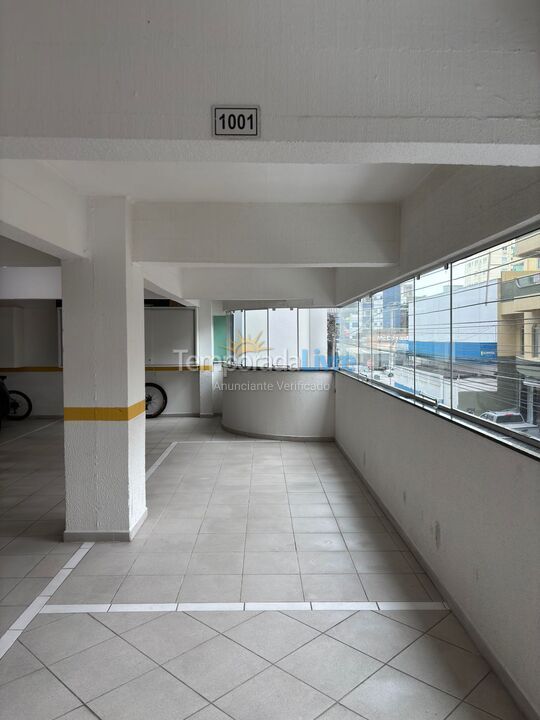 Apartamento para aluguel de temporada em Itapema (Meia Praia)