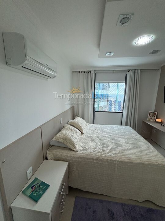 Apartamento para aluguel de temporada em Itapema (Meia Praia)