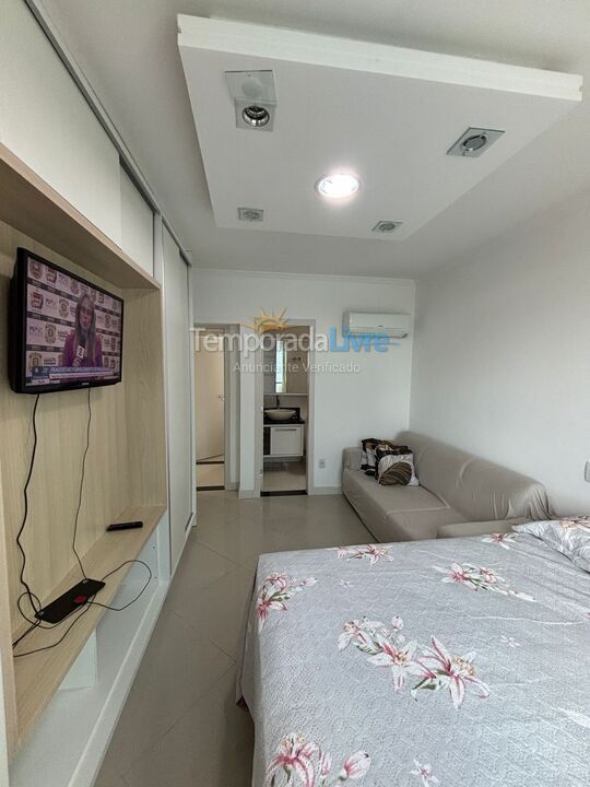 Apartamento para aluguel de temporada em Itapema (Meia Praia)