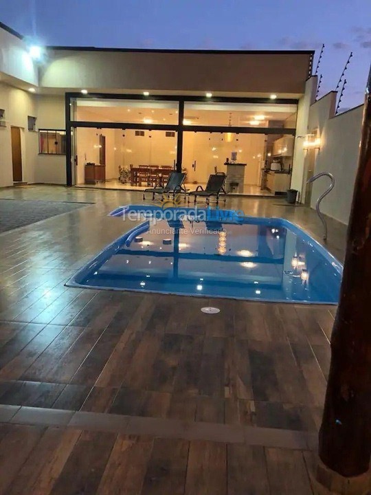 Casa para aluguel de temporada em Olímpia (Bairro Colorado)