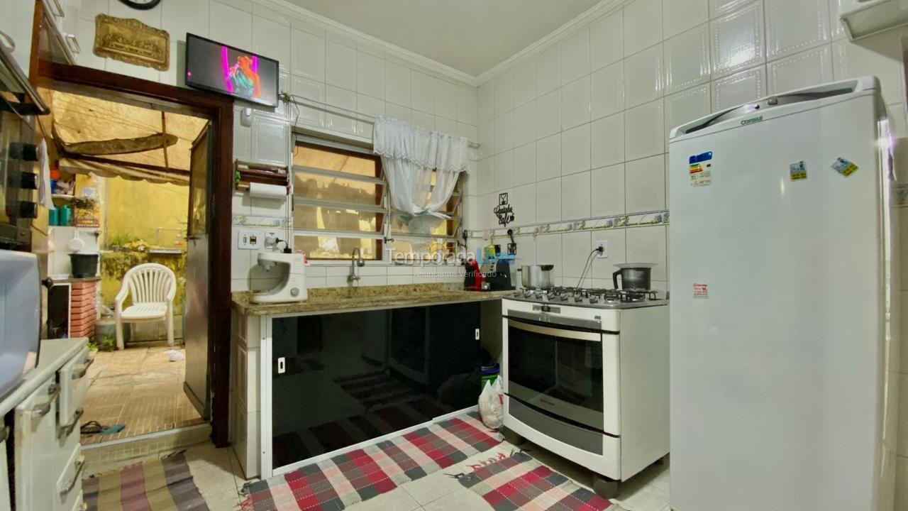 Casa para aluguel de temporada em Guarujá (Enseada)
