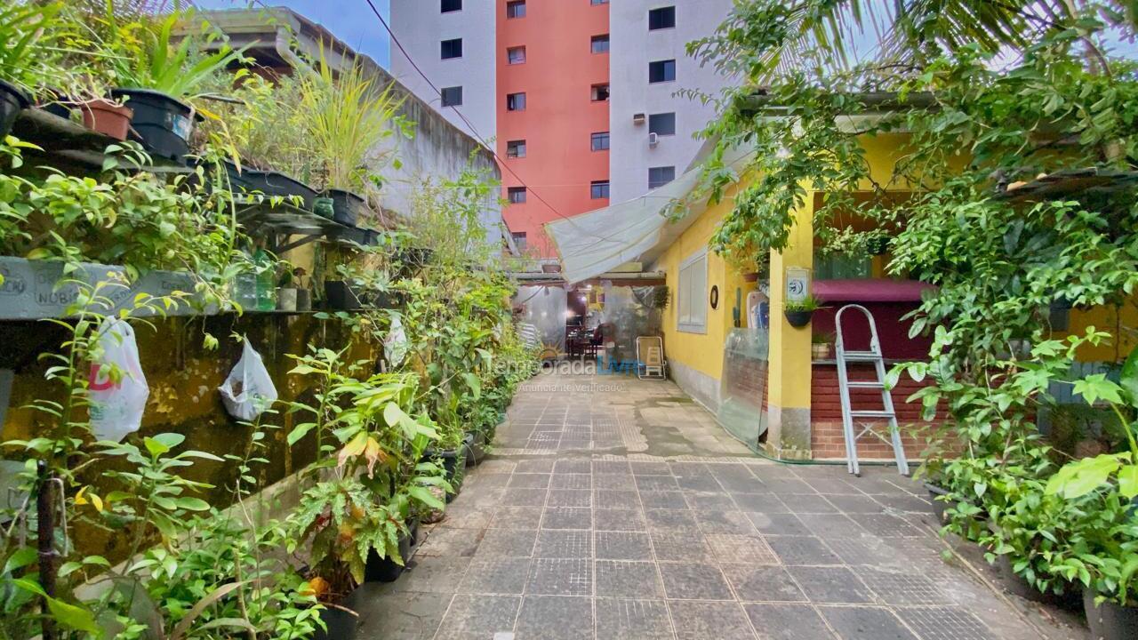 Casa para aluguel de temporada em Guarujá (Enseada)