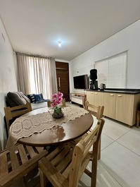 Casa com 2 dormitórios na Praia de Zimbros/Bombinhas!