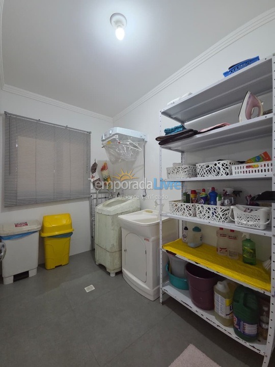 Casa para aluguel de temporada em São Francisco do Sul (Enseada)