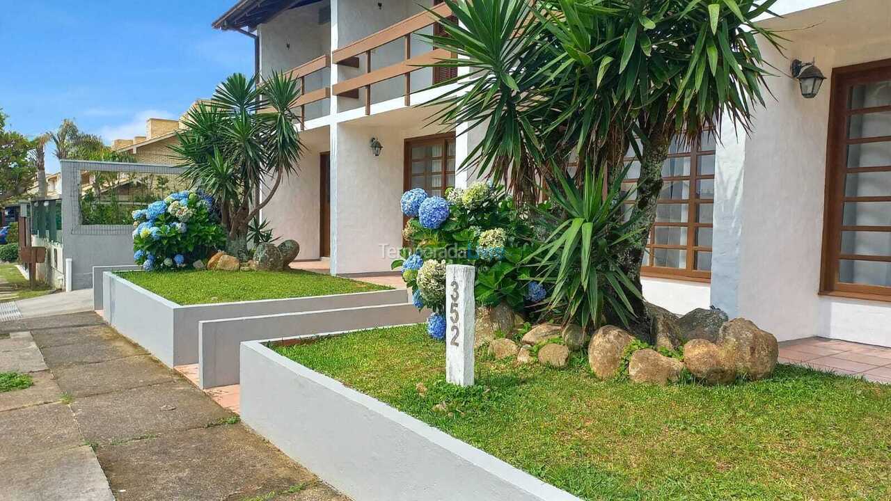 Casa para aluguel de temporada em Garopaba (Morrinhos)