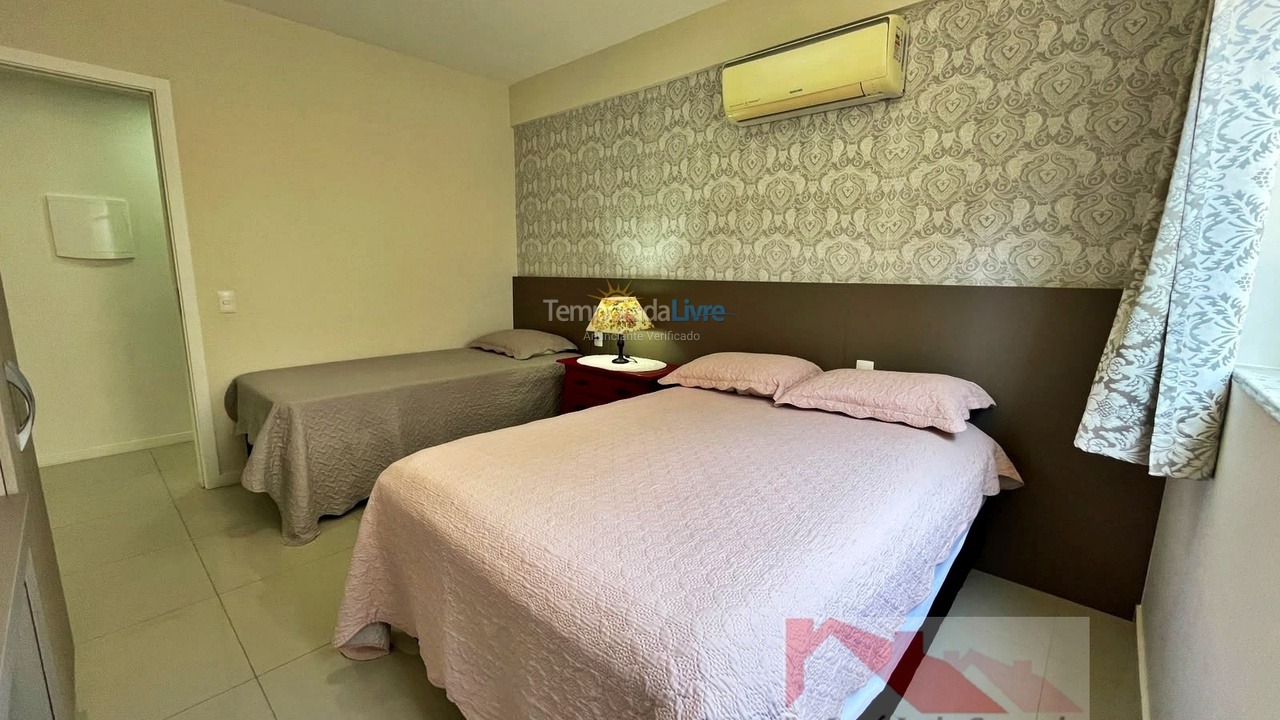 Apartment for vacation rental in Bombinhas (Praia de Bombas)