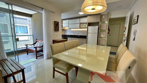 Excellent finely furnished apartment with swimming pool in the center of Bombas.