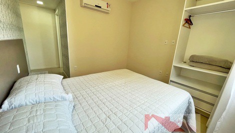 Excellent finely furnished apartment with swimming pool in the center of Bombas.
