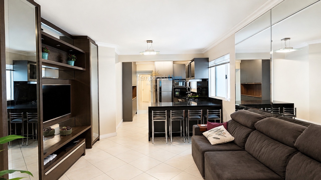 Apartamento para aluguel de temporada em Balneário Camboriú (Centro)