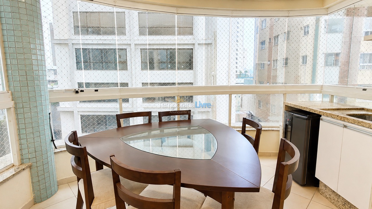 Apartamento para aluguel de temporada em Balneário Camboriú (Centro)