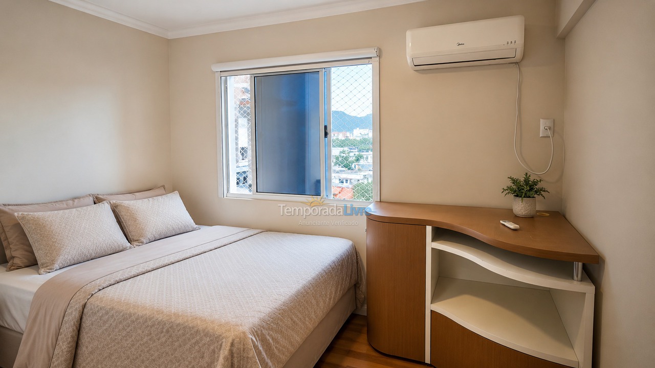 Apartamento para aluguel de temporada em Balneário Camboriú (Centro)