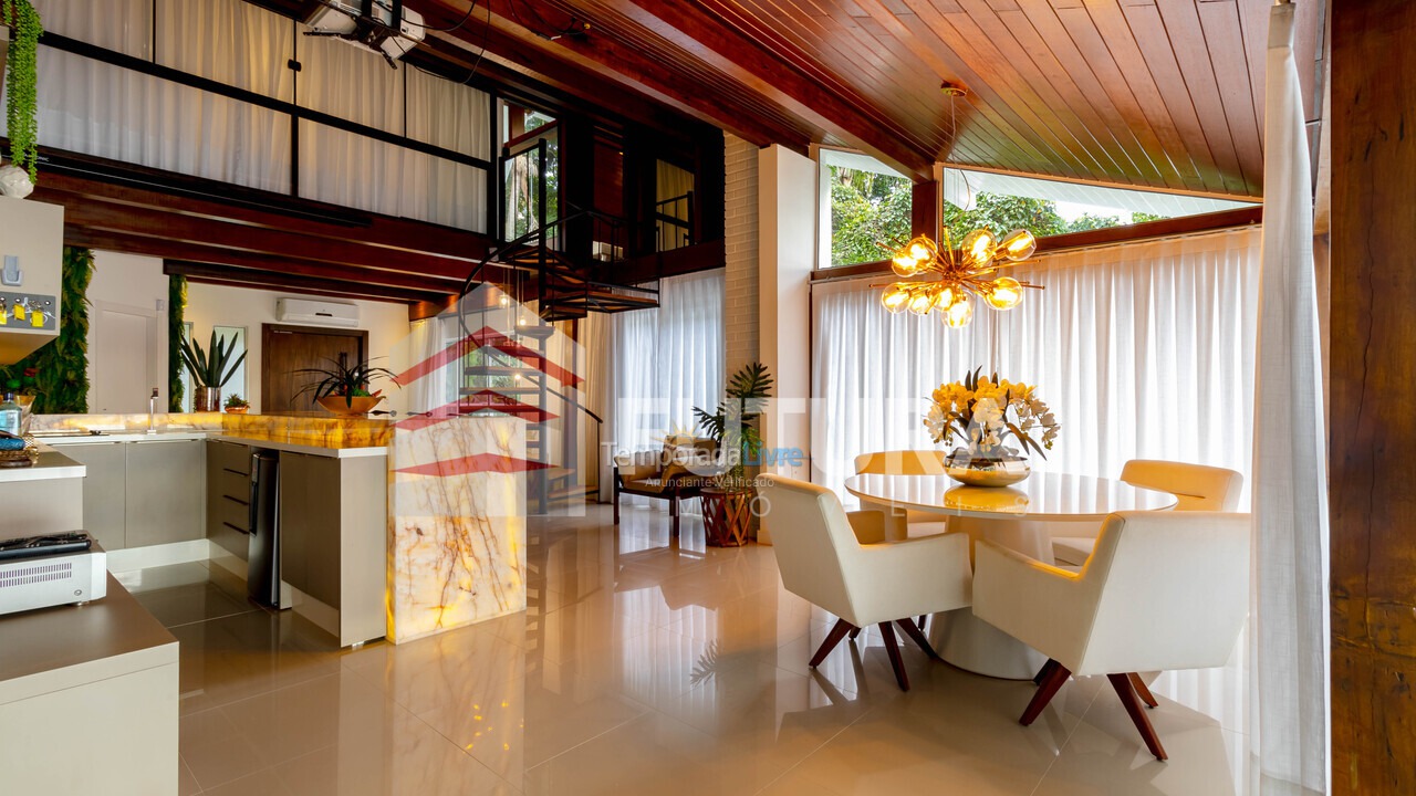 House for vacation rental in Bombinhas (Praia da Lagoinha)
