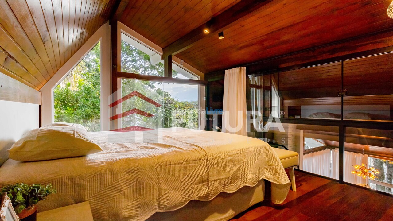 House for vacation rental in Bombinhas (Praia da Lagoinha)