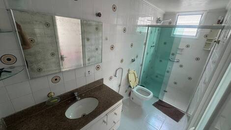 APARTAMENTO GUARUJA PITANGUEIRAS 3 QUARTOS 3 BANHEIROS 40M DA PRAIA