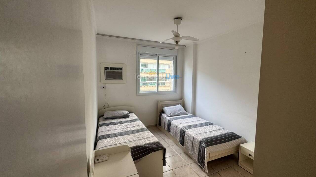 Apartamento para aluguel de temporada em Guarujá (Pitangueiras)