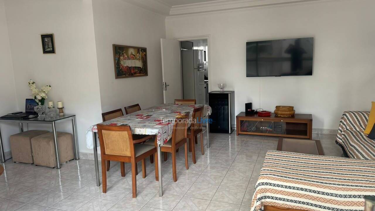 Apartamento para aluguel de temporada em Guarujá (Pitangueiras)