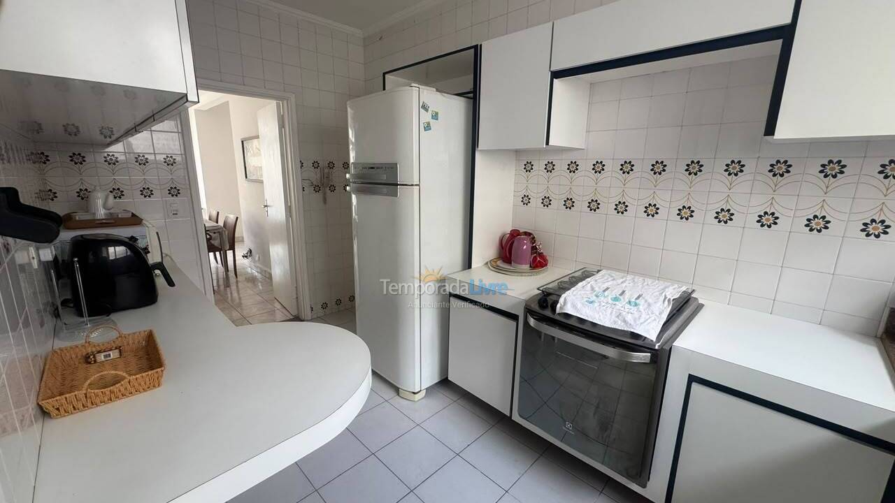 Apartamento para aluguel de temporada em Guarujá (Pitangueiras)