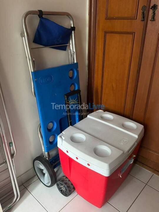 Apartamento para aluguel de temporada em Guarujá (Pitangueiras)