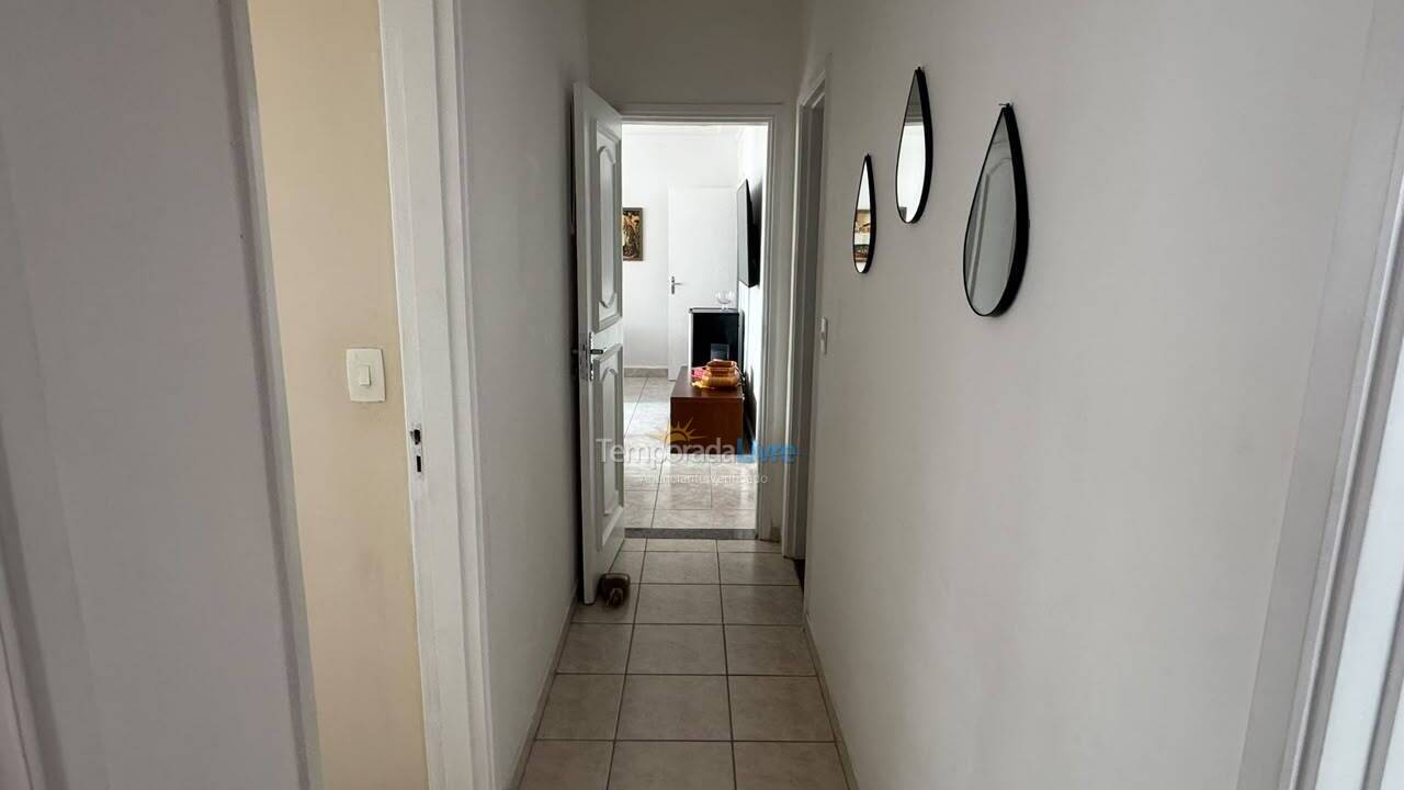 Apartamento para aluguel de temporada em Guarujá (Pitangueiras)