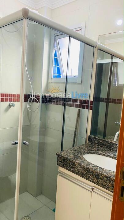 Apartamento para aluguel de temporada em Praia Grande (Vila Tupi)