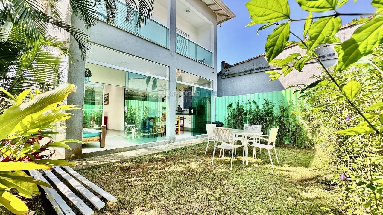 Casa para aluguel de temporada em Bertioga (Praia da Enseada)