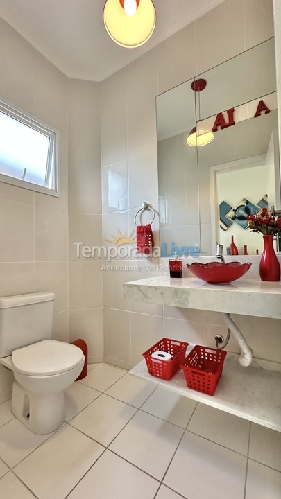 Casa para aluguel de temporada em Bertioga (Praia da Enseada)
