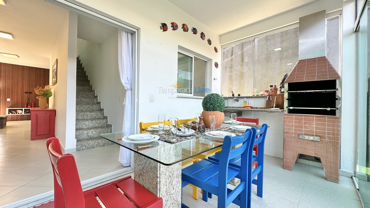 Casa para aluguel de temporada em Bertioga (Praia da Enseada)