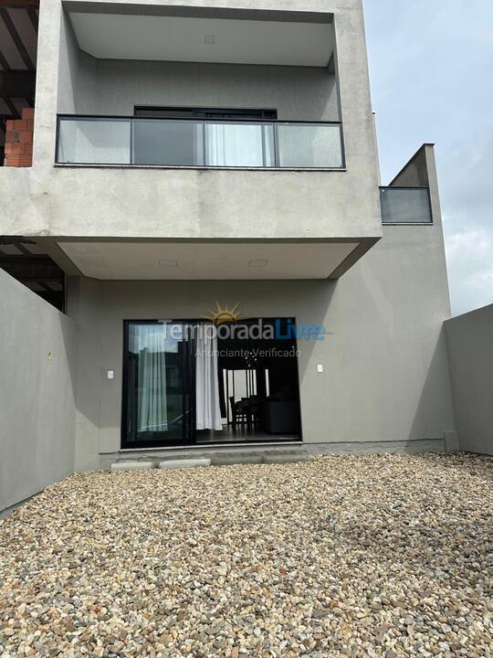 Casa para aluguel de temporada em Bombinhas (Mariscal)