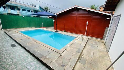 Houses with swimming pool in Martim de Sá with Prainha Caraguatatuba