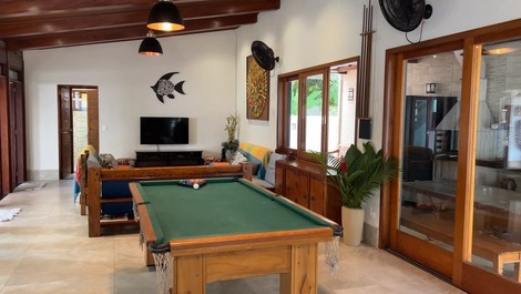 Alegria House | Most complete house in Itamambuca | 5 bedrooms with AC | 3min from the beach | Check in and enjoy your vacation, we have everything you need!