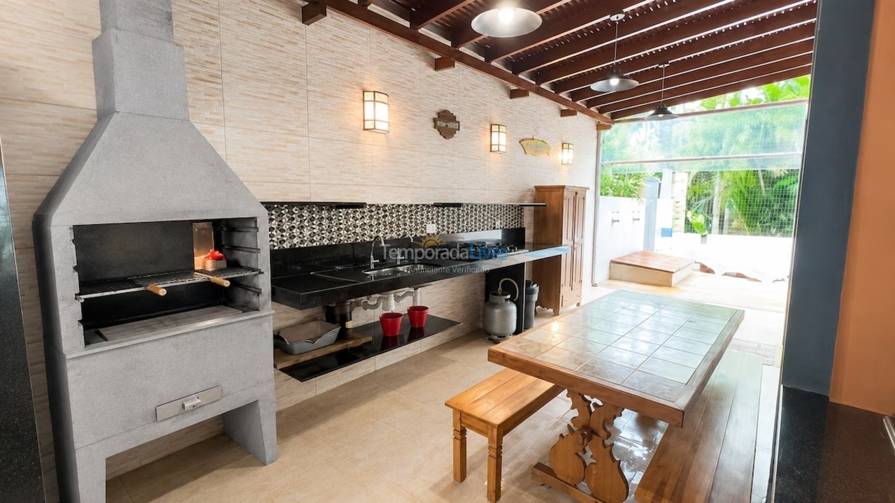 House for vacation rental in Ubatuba (Praia de Itamambuca)