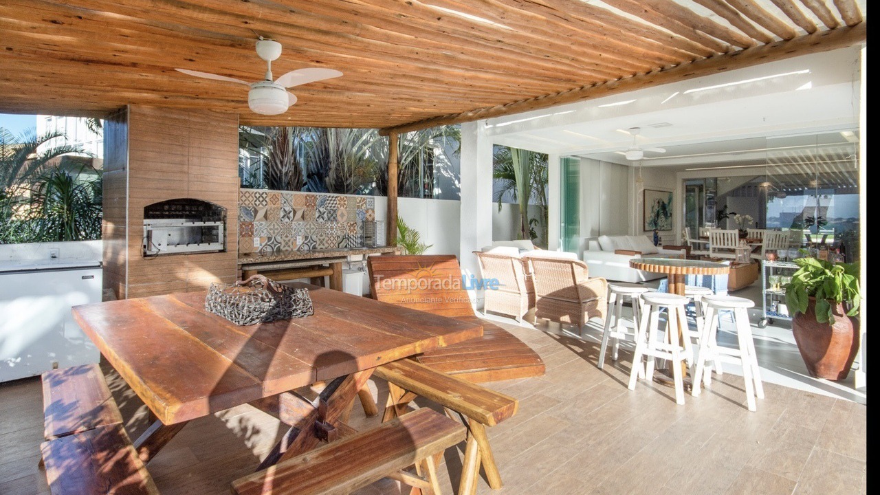 Casa para aluguel de temporada em Parnamirim (Praia de Pirangi do Norte)