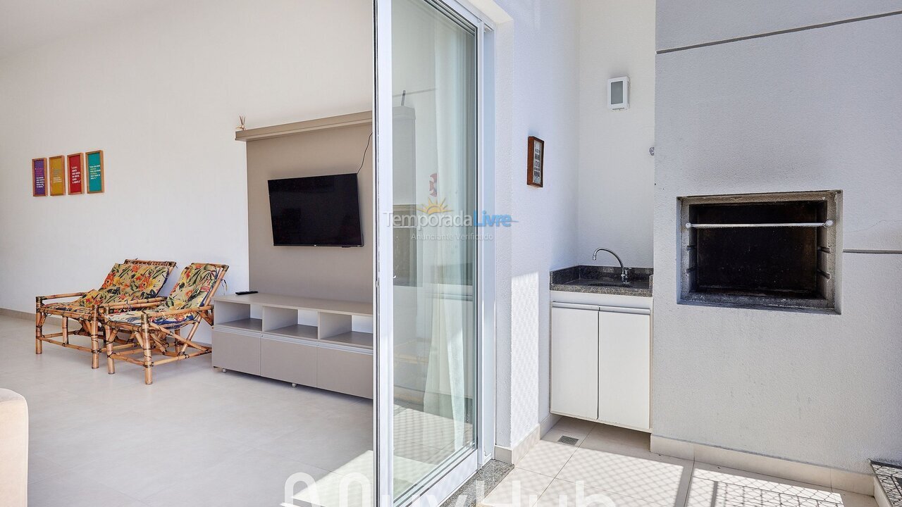 Apartamento para aluguel de temporada em Ubatuba (Praia Grande)