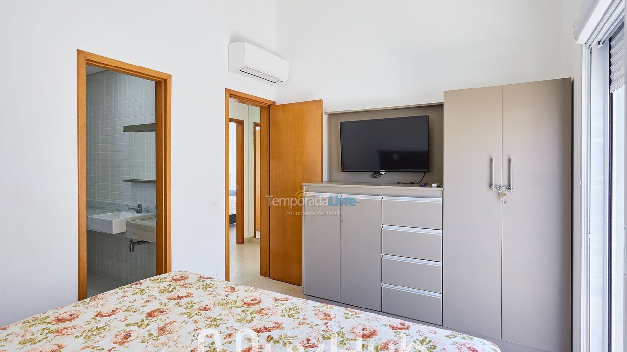 Apartamento para aluguel de temporada em Ubatuba (Praia Grande)