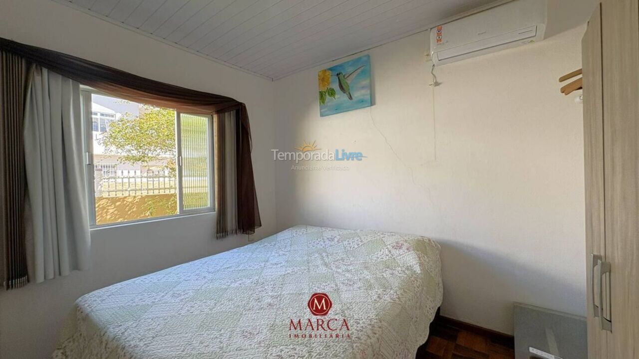 Casa para aluguel de temporada em Bombinhas (Canto Grande)