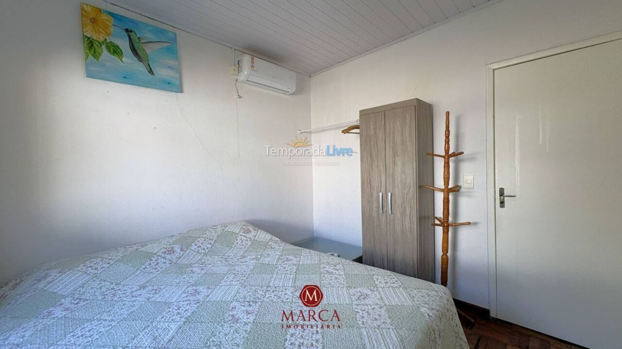Casa para aluguel de temporada em Bombinhas (Canto Grande)