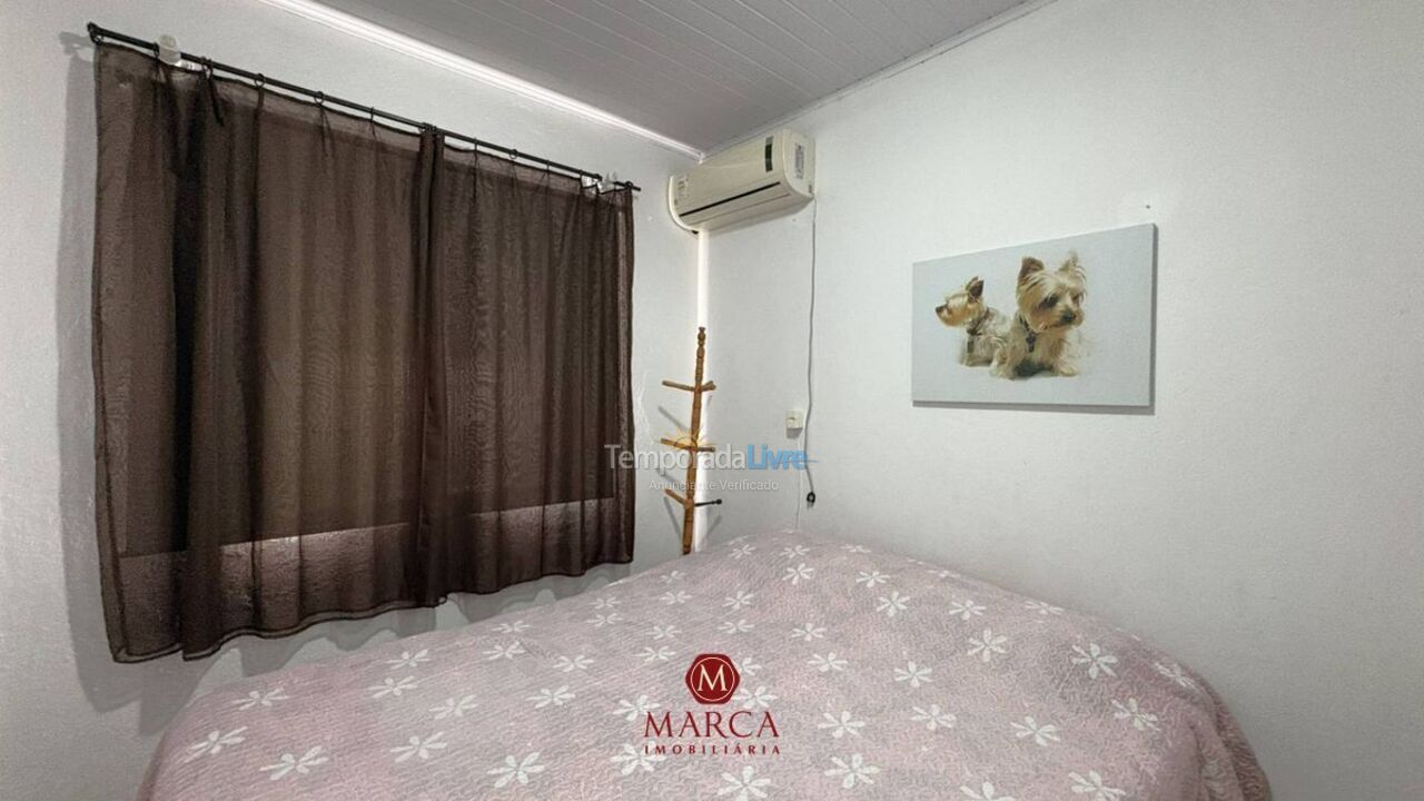 Casa para aluguel de temporada em Bombinhas (Canto Grande)