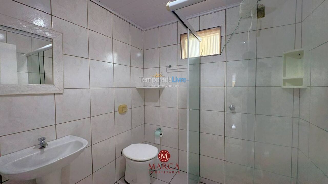 Casa para aluguel de temporada em Bombinhas (Canto Grande)