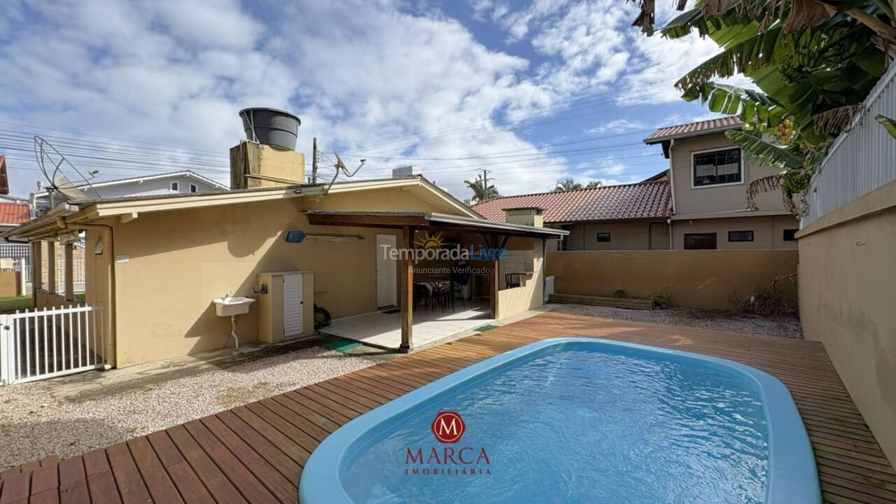 Casa para aluguel de temporada em Bombinhas (Canto Grande)