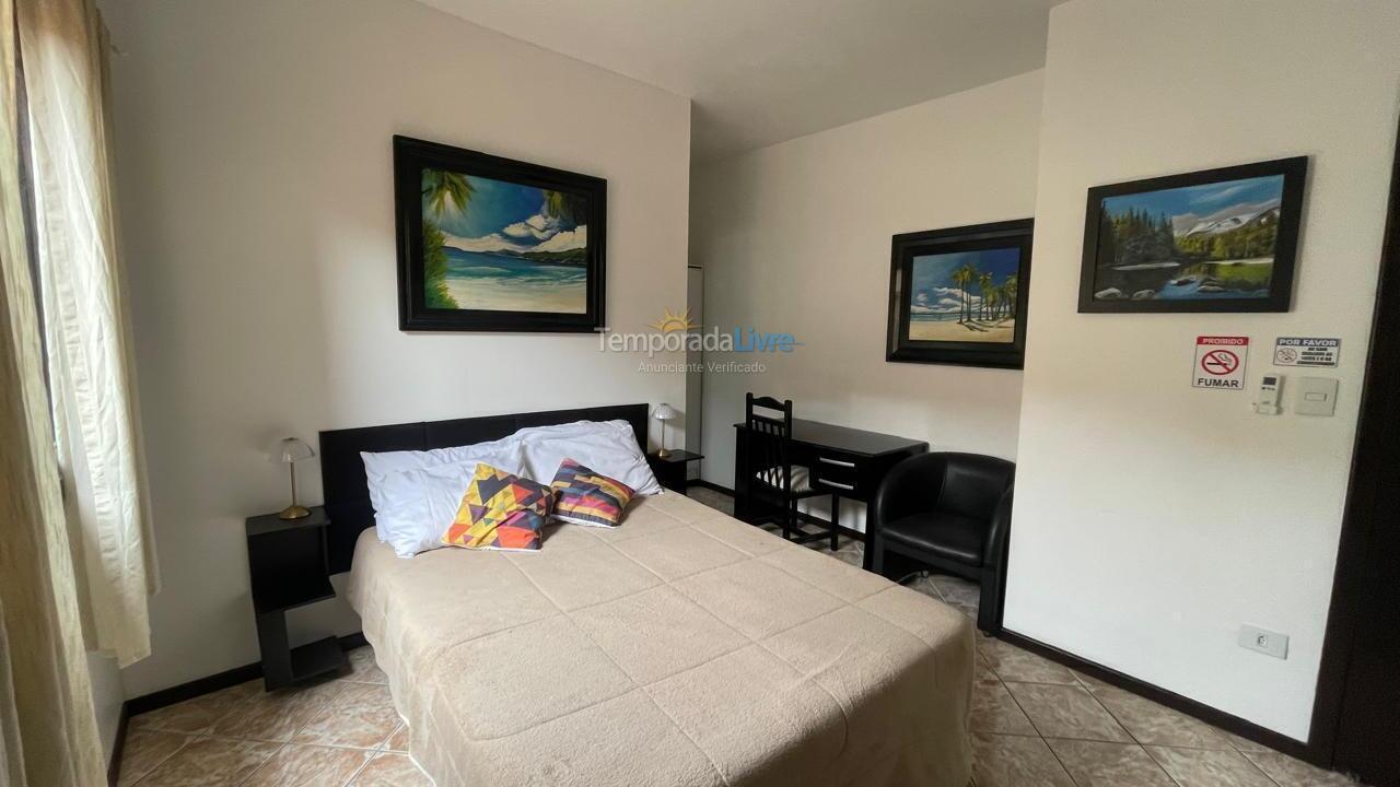 Casa para alquiler de vacaciones em Balneário Piçarras (Piçarras)