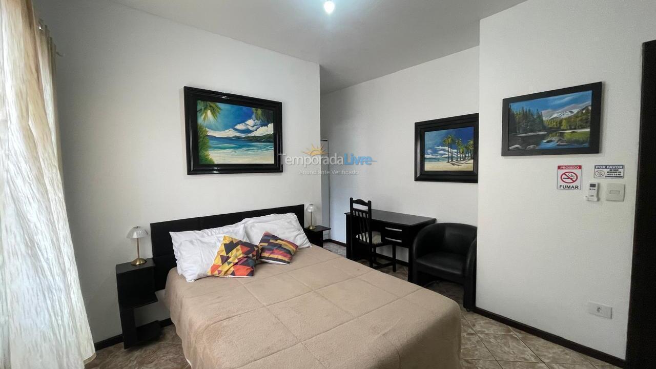 Casa para alquiler de vacaciones em Balneário Piçarras (Piçarras)