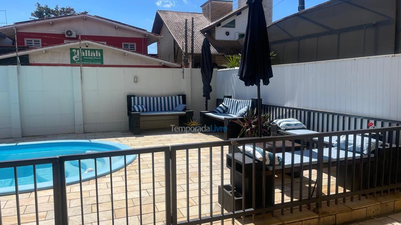 Casa para alquiler de vacaciones em Balneário Piçarras (Piçarras)