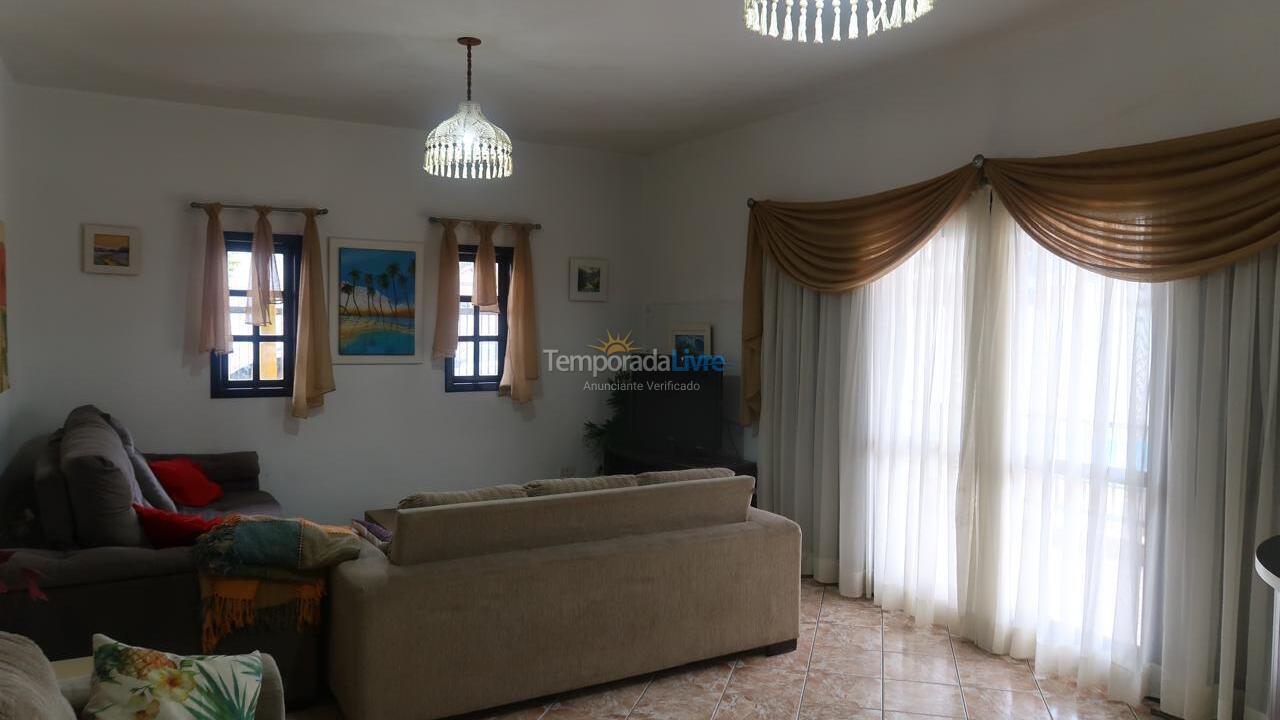 Casa para alquiler de vacaciones em Balneário Piçarras (Piçarras)