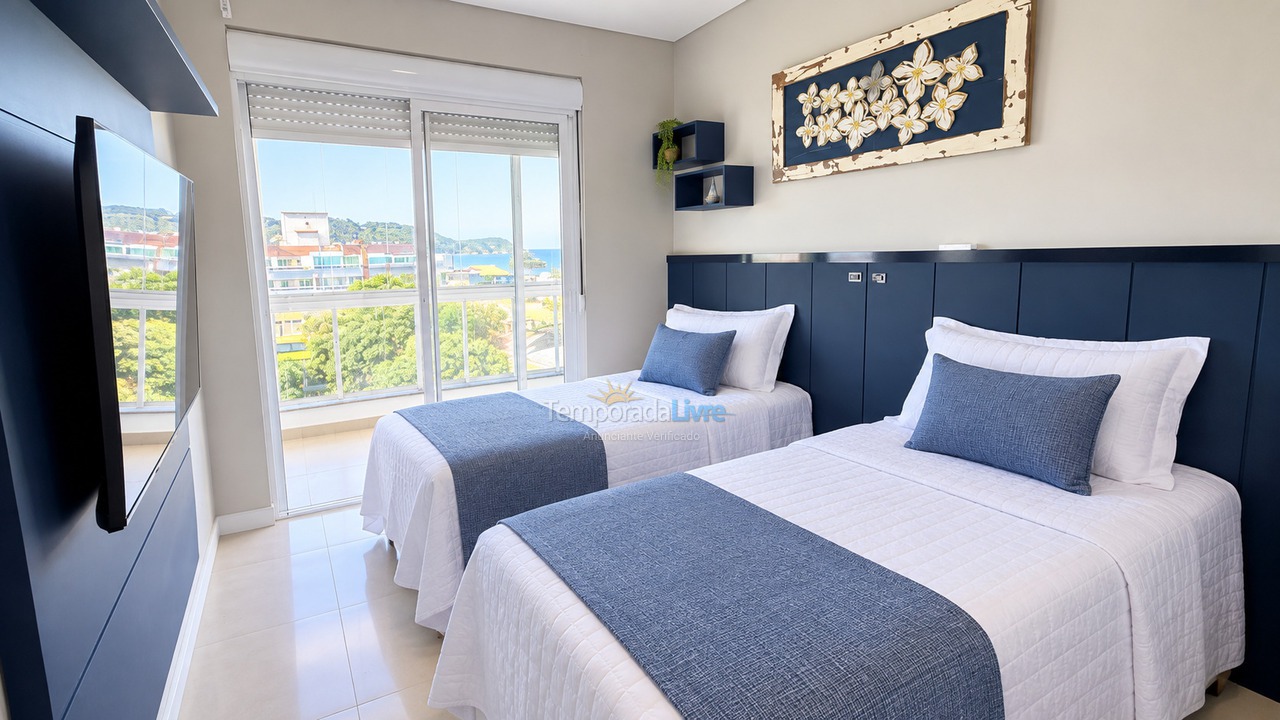 Apartamento para aluguel de temporada em Bombinhas (Canto Grande)