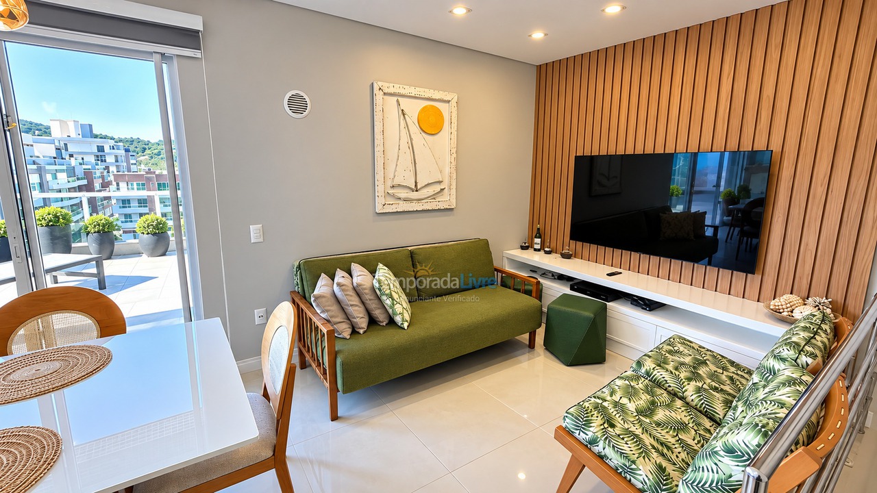 Apartamento para aluguel de temporada em Bombinhas (Canto Grande)