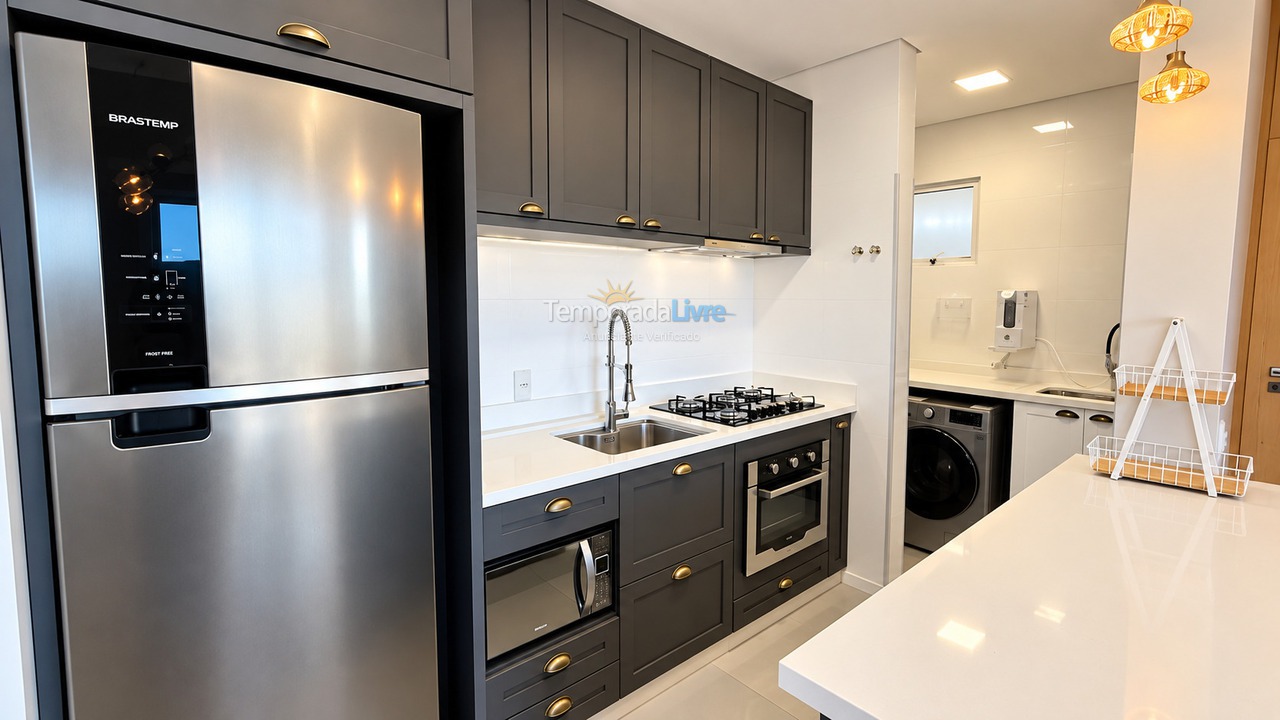 Apartamento para aluguel de temporada em Bombinhas (Canto Grande)
