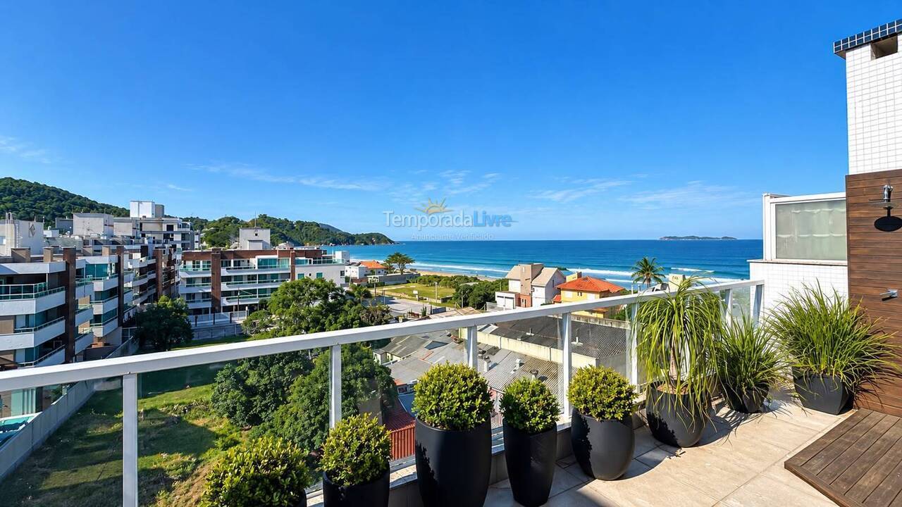 Apartamento para aluguel de temporada em Bombinhas (Canto Grande)